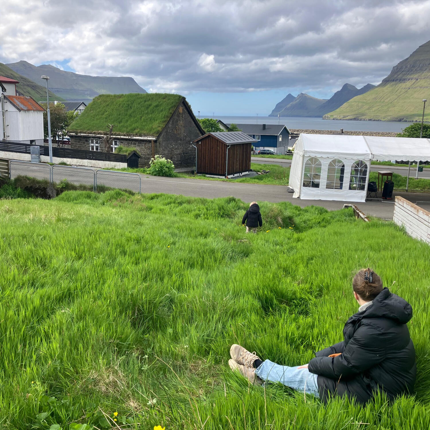Víkingaframsýning í Leirvík, Intro episode artwork