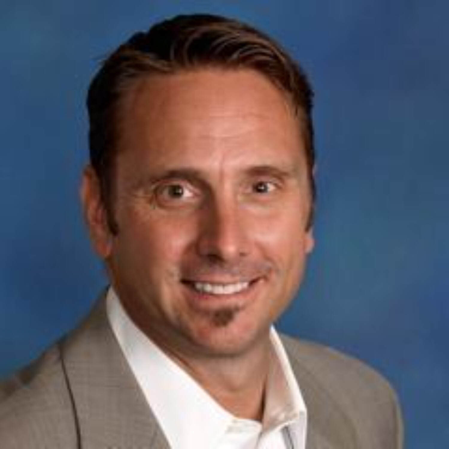 Bryan Finnerty, CEO of V1 Sports & Galway Bay Outerwear, Joins Me...