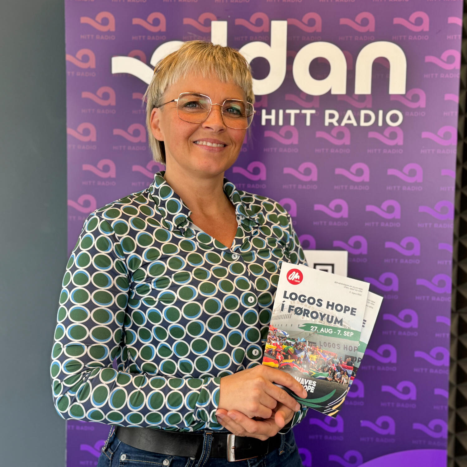 Samrøða við Margareth Dalheim Djurhuus um Logos Hope vitjanina episode artwork