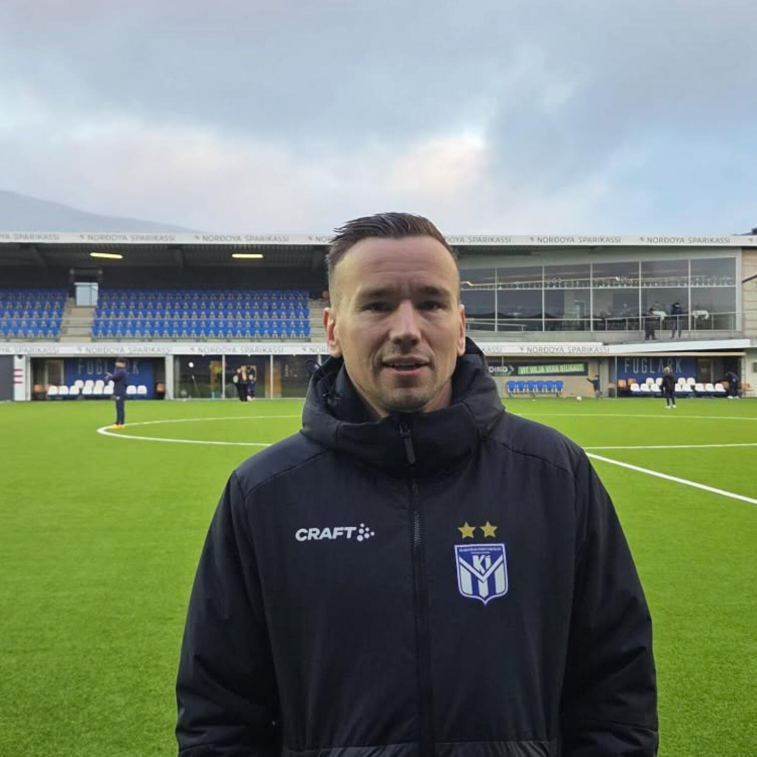 KÍ-Riga FC, Árni Frederiksberg episode artwork
