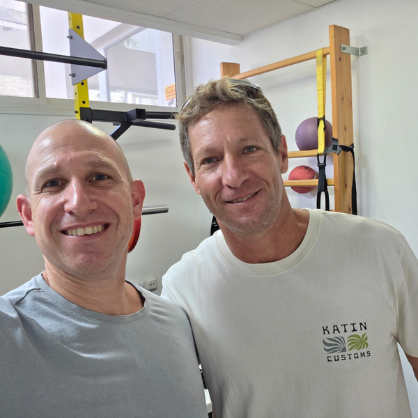 למה דווקא עצירת נשימה יוצרת רגיעה עמוקה - נשימה ככלי אימון וטיפול עם תום פלד artwork