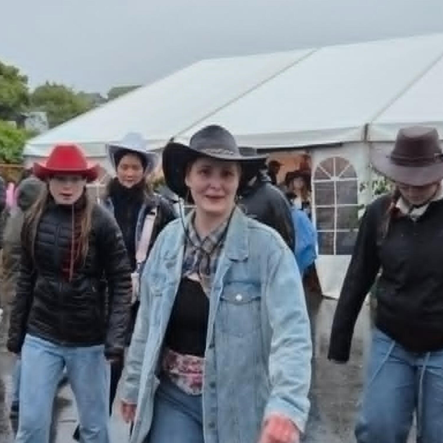 Country-festivalurin 2026, Sára Jørgensen episode artwork