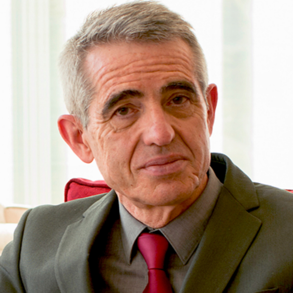 Entrevista a Antoni Bayona Rocamora artwork