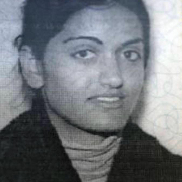 Skýming, Gazala Kahn artwork