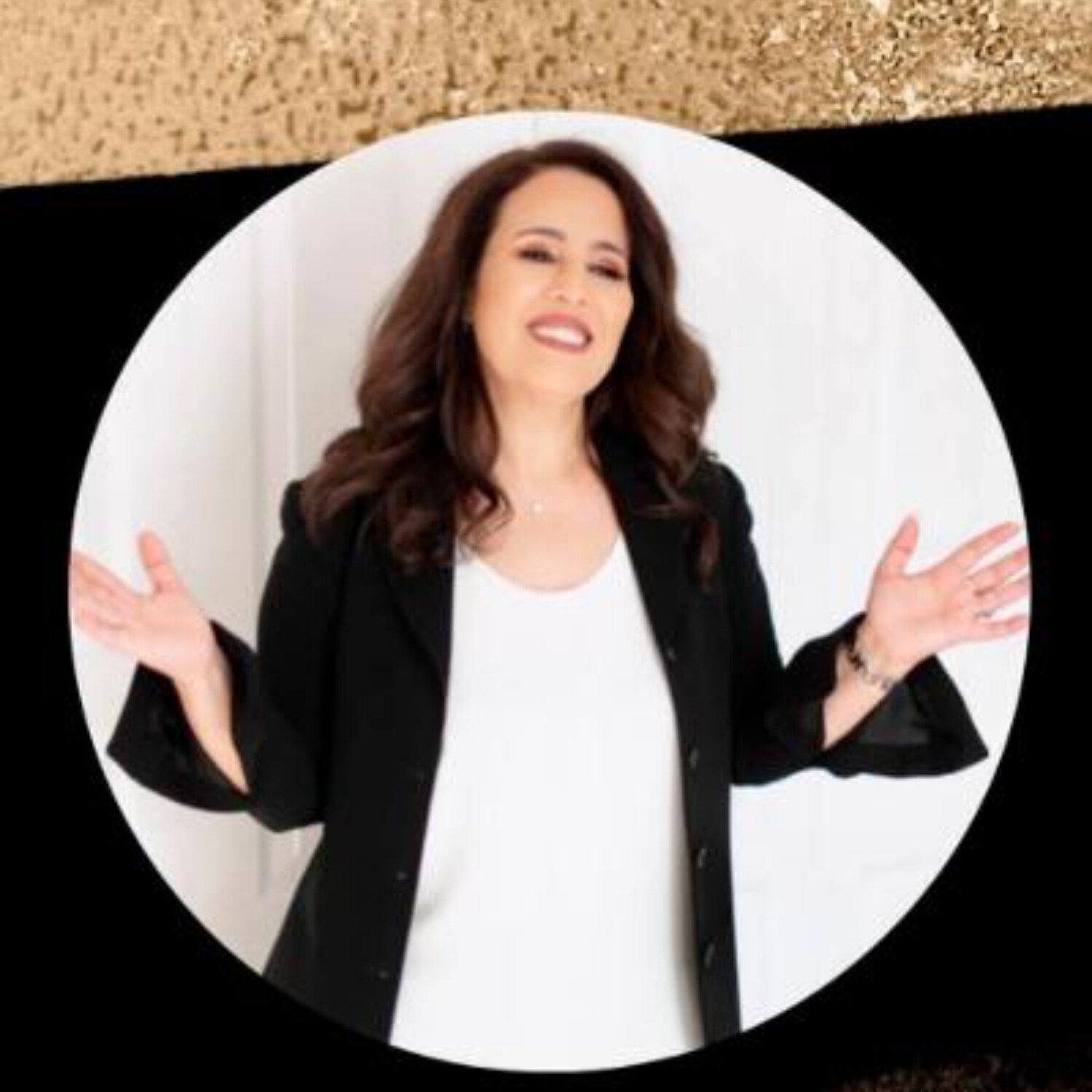 Working 9 - 5, Migrating for A Better Opportunity? Chapter One With Co Host Bouchra Chaoui.