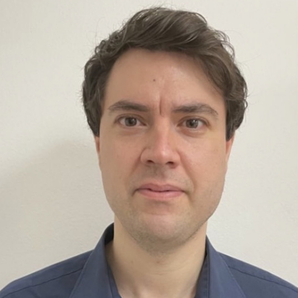 Entrevista a Fernando Gil González, Doctor en Historia de las Instituciones artwork