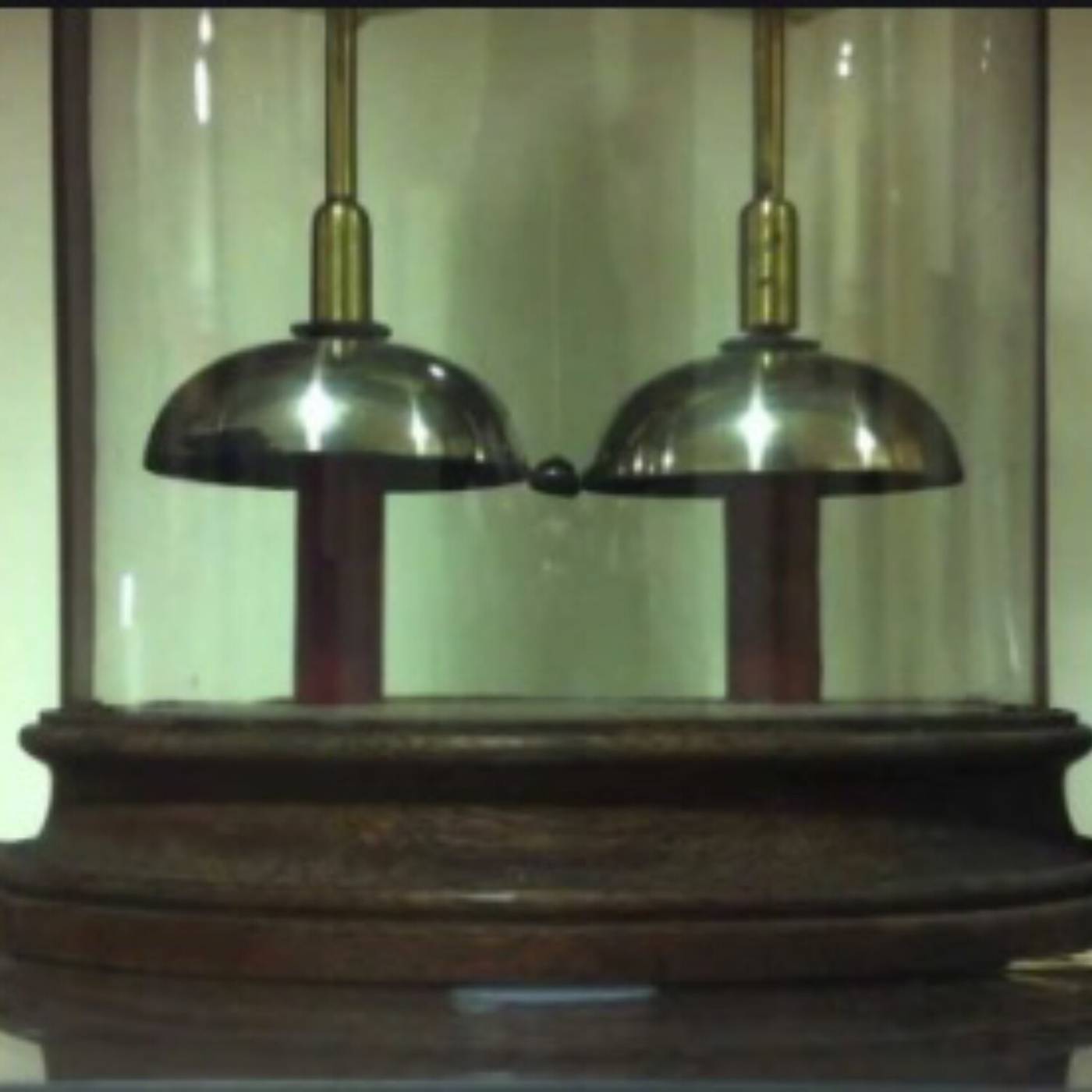 013 Worst Alarm Clock Ever iLikeBatteries Podcast.co