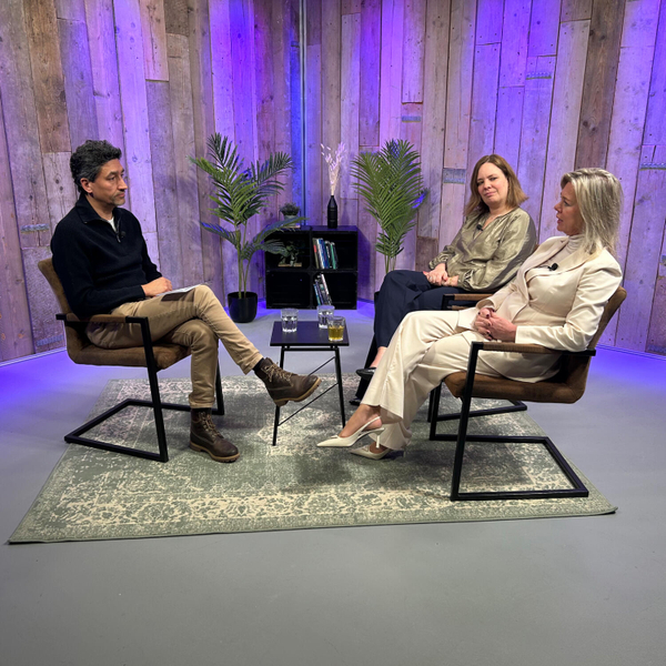 Interview met Caroline Pols en Esther Moelands (UP in Business) over inzet van AI voor hyperpersoonlijke content artwork