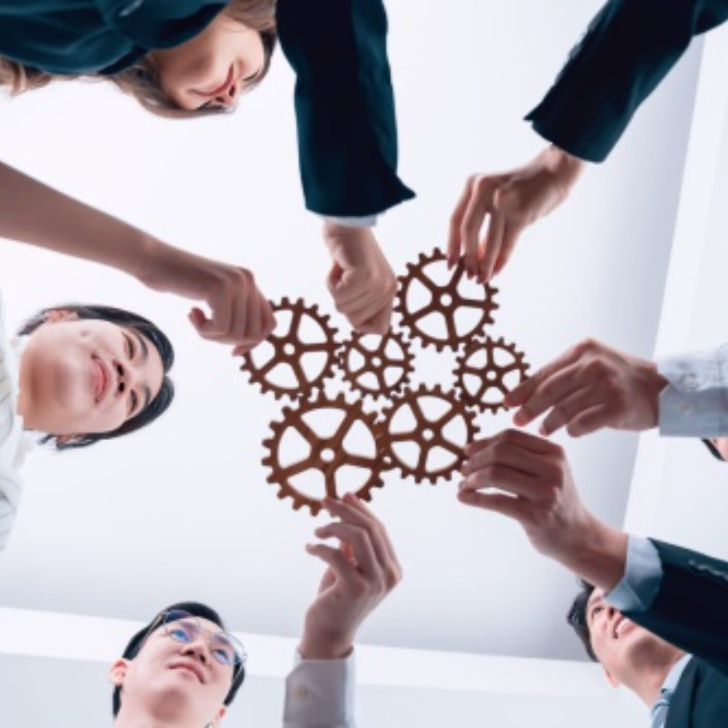 Snažit se o vytváření jendoty