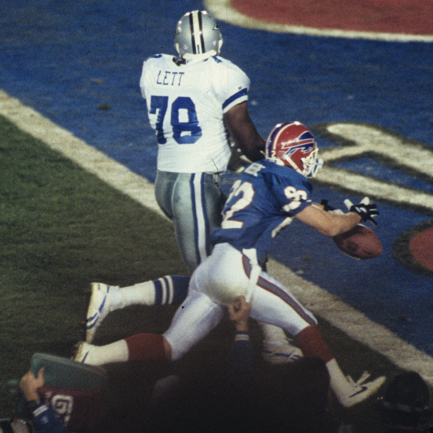 Season 11, Episode 23: Don Beebe Talks About The Play, Its Impact, & His New Devotional, Never Give Up...