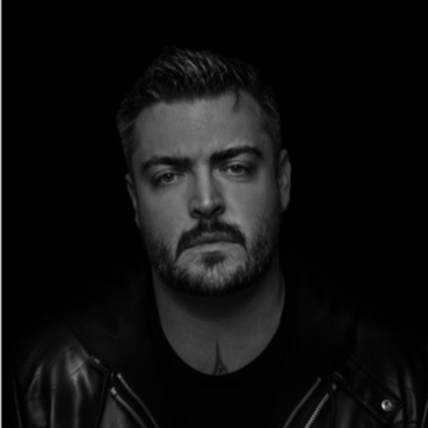 James Dodkins, đ€Customer Experience Rockstar, Speaker, Amazon Prime Host, #1 Best Selling Author artwork