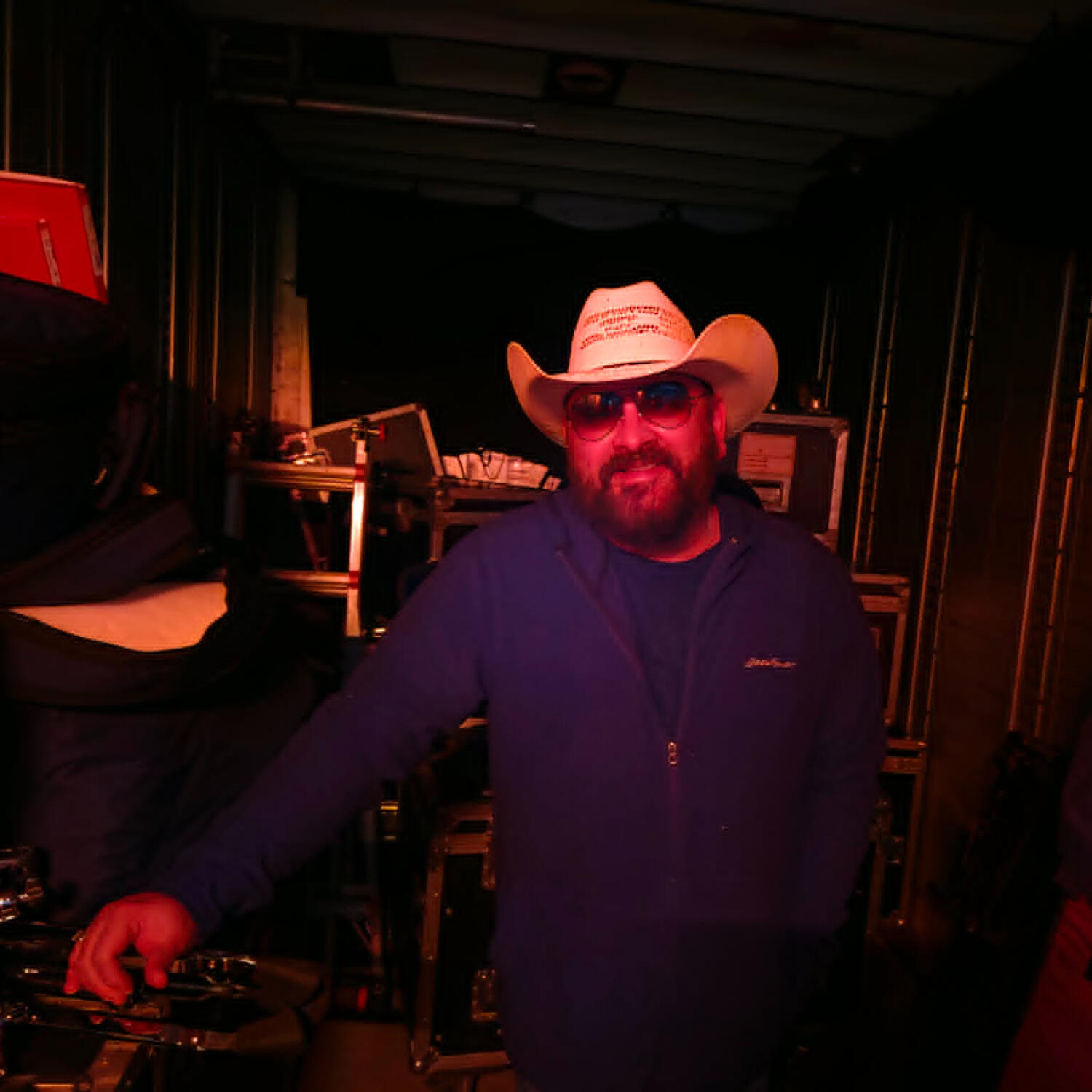 Country-festivalurin 2026, Ray Scott episode artwork